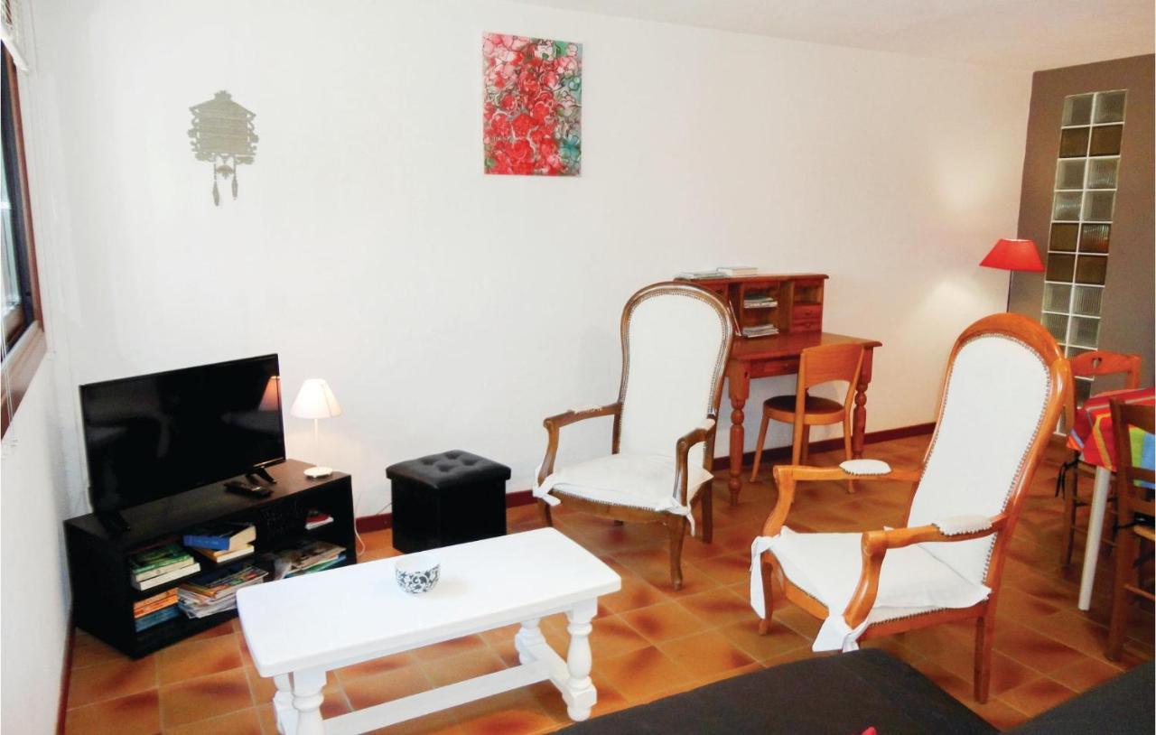 Stunning Apartment In Pignan With Kitchen Esterno foto