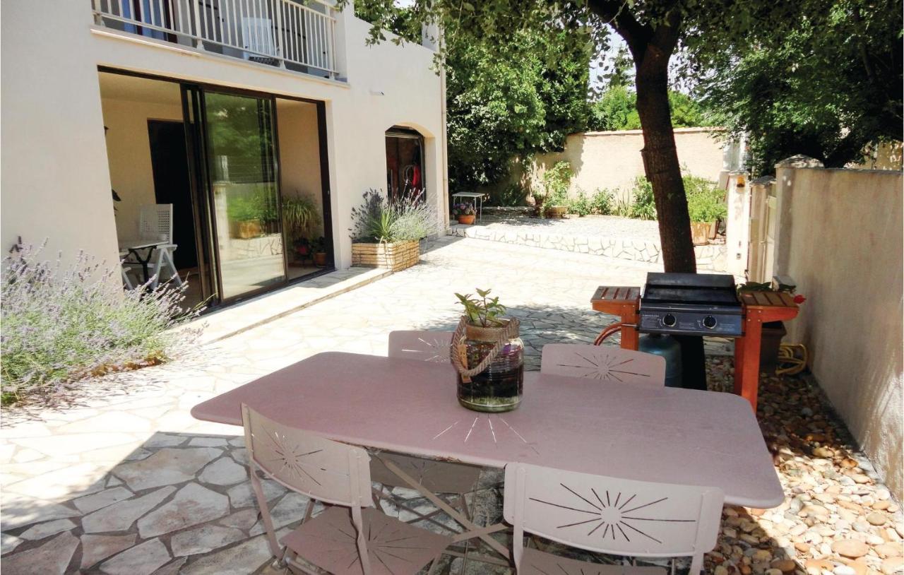 Stunning Apartment In Pignan With Kitchen Esterno foto
